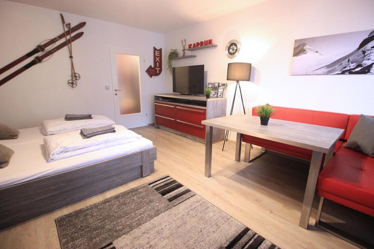 Retro Apartment Kaprun Eksteriør bilde